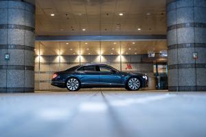 Bentley Flying Spur 2020 года  (JP)